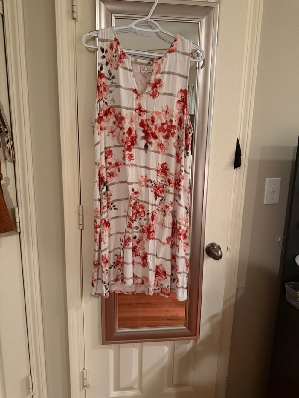 Maurices Floral V-Neck dress in White and Red